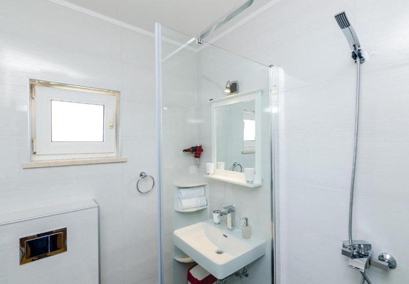 Apartments Ante - With Pool تْسافتات المظهر الخارجي الصورة