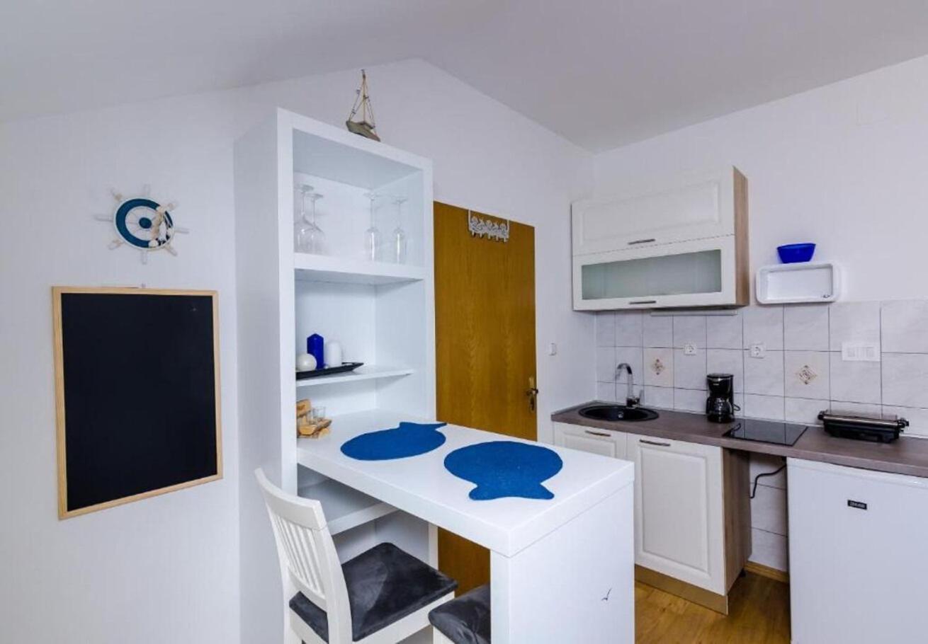 Apartments Ante - With Pool تْسافتات المظهر الخارجي الصورة