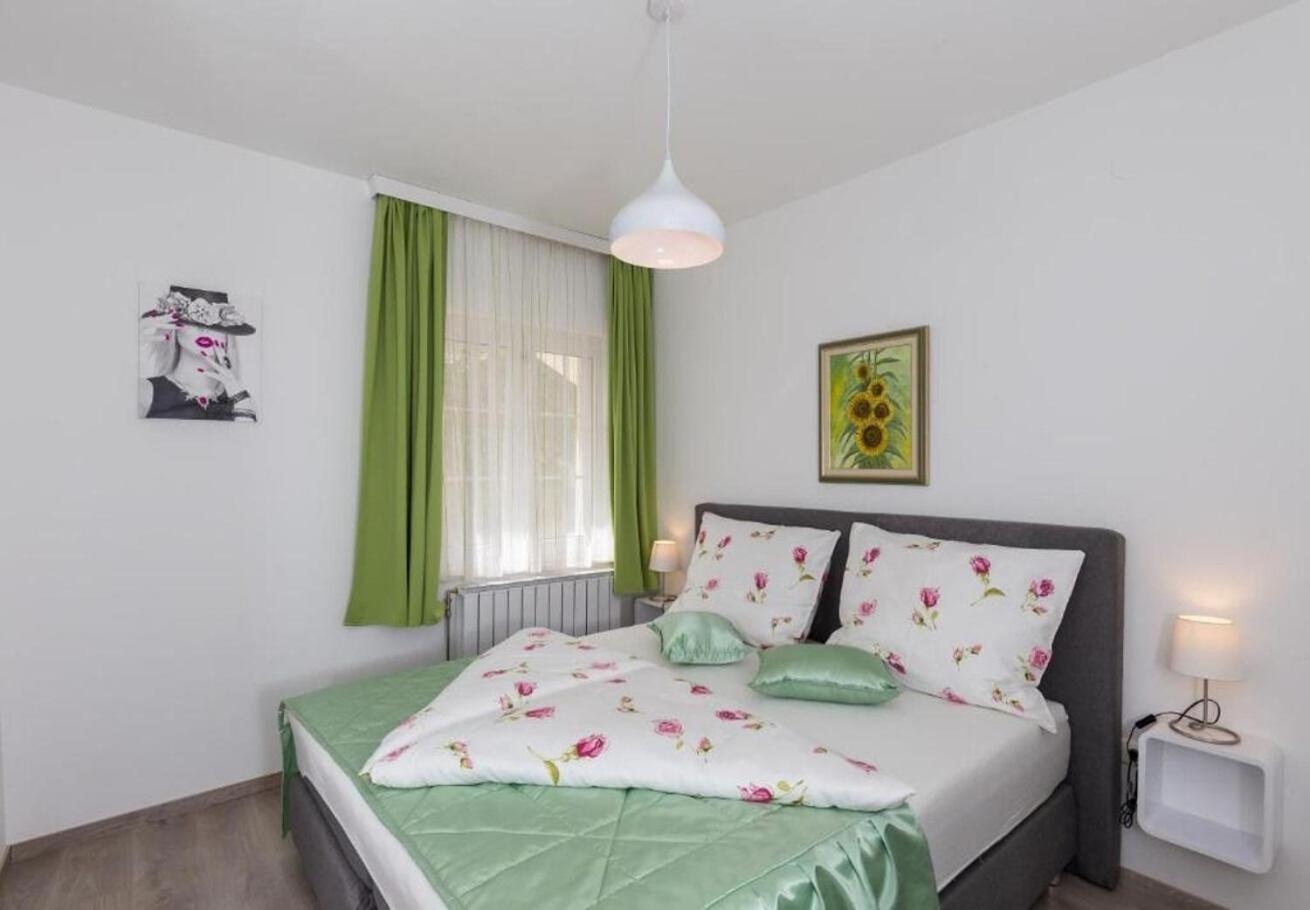 Apartments Ante - With Pool تْسافتات المظهر الخارجي الصورة