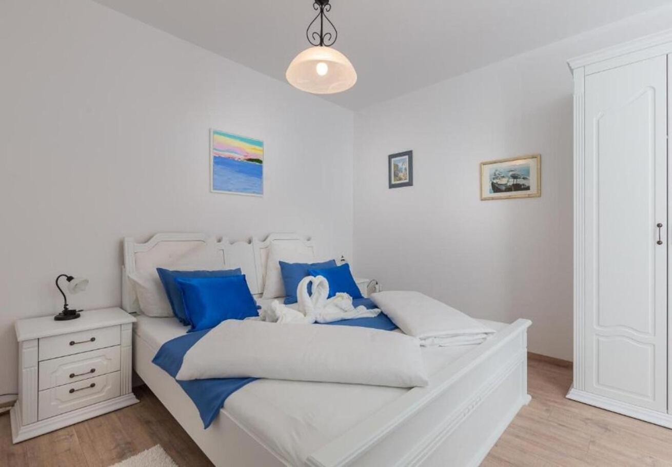Apartments Ante - With Pool تْسافتات المظهر الخارجي الصورة